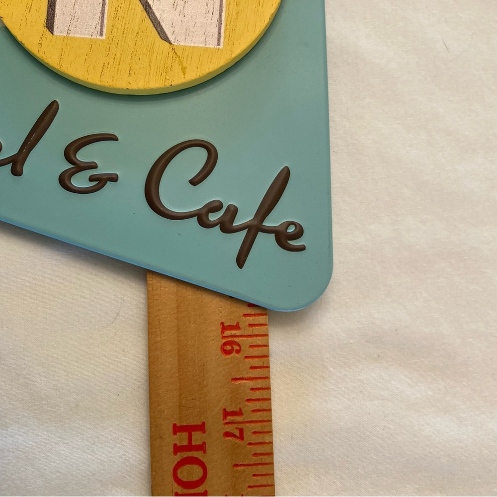 Teal and Yellow Sign Wall Hanging. - Picture 5 of 6